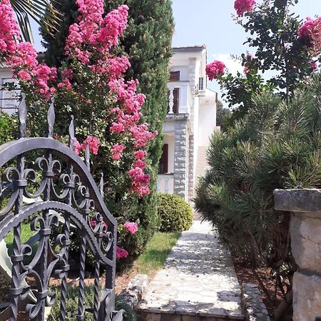 מאלינסקה Holiday Home On Island Of Krk מראה חיצוני תמונה