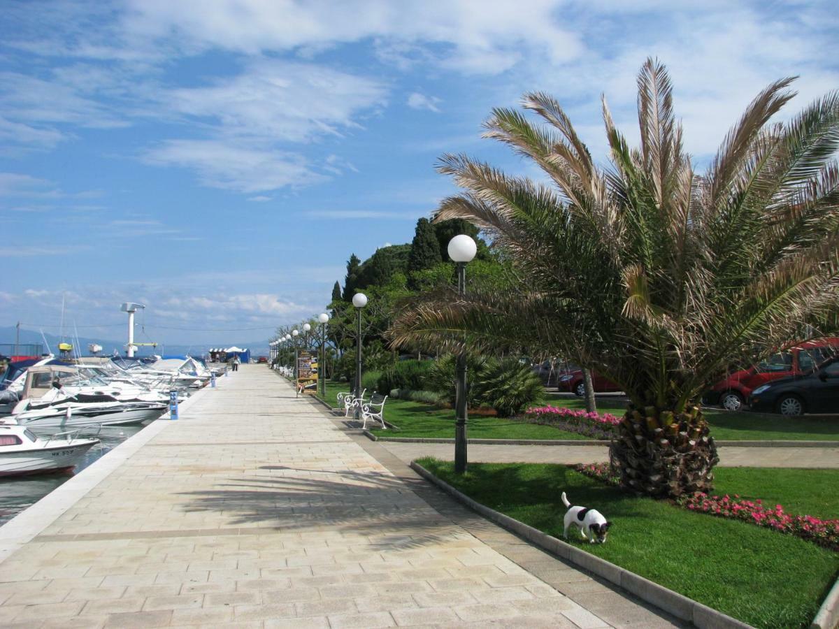 מאלינסקה Holiday Home On Island Of Krk מראה חיצוני תמונה